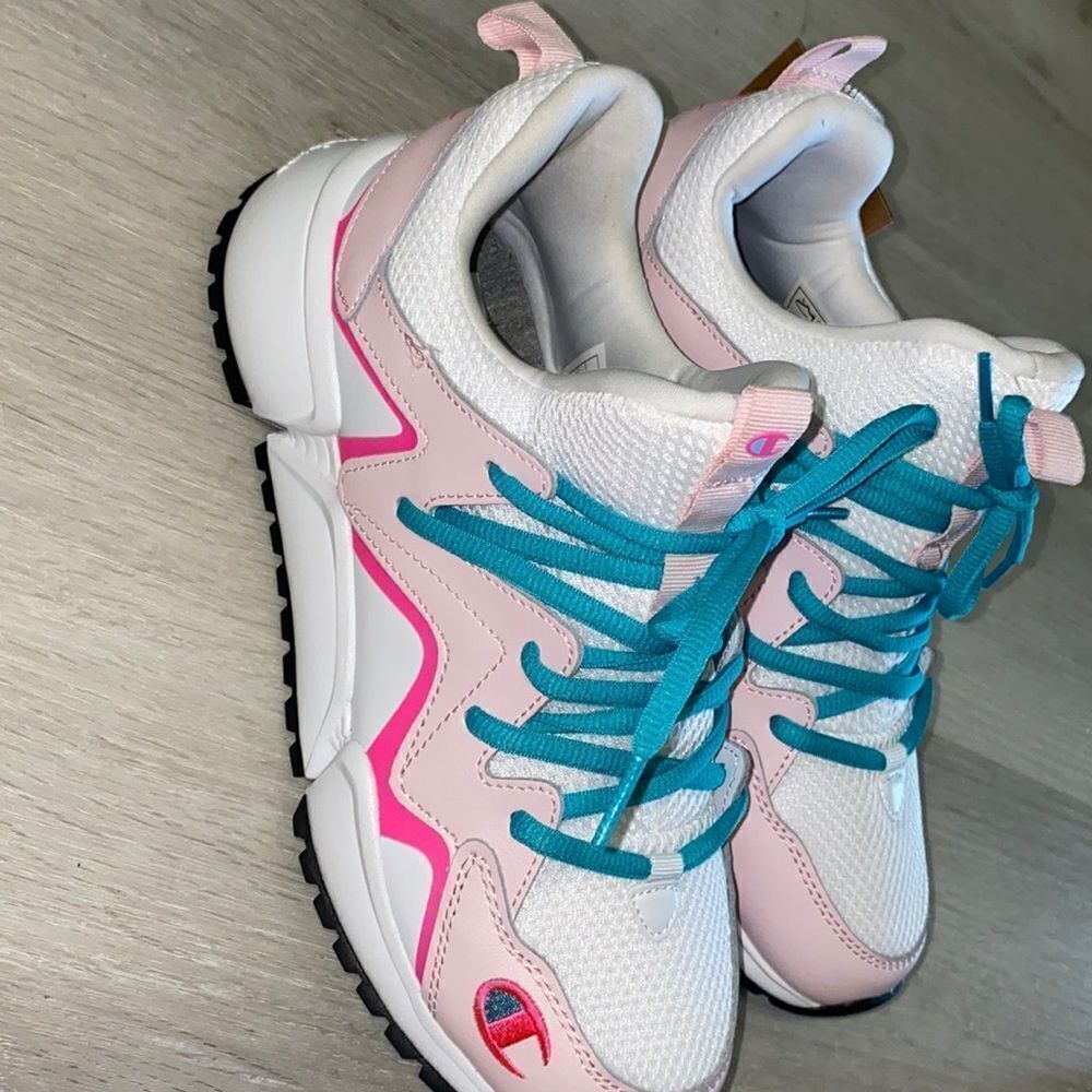 NWT- Champion Ripple White/Teal/Hot pink- Size 10